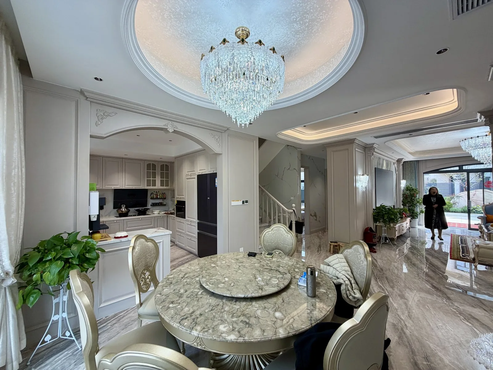 French-vintage and New-Chinese villa interior in California, USA
